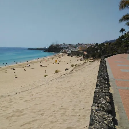 Near The Beach, Big Terrace With Nice Sea Views, Wifi And Parking. Apartment
