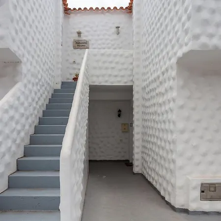 דירה Near The Beach, Big Terrace With Sea Views, Wifi And Parking