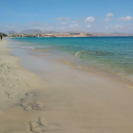 Apartment Near The Beach, Big Terrace With Nice Sea Views, Wifi And Parking. *
